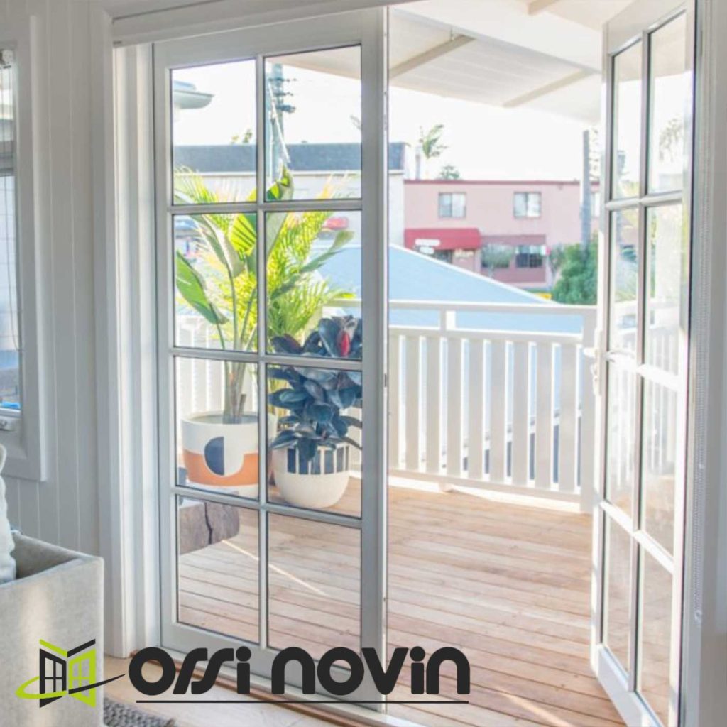 تعویض پنجره‌های قدیمی با پنجره دوجداره یو پی وی سی در شمال تهران